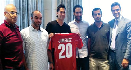 الأهلي الإماراتي يسابق الزمن لقيد خيمينيز قبل ملاقاة الهلال آسيوياً